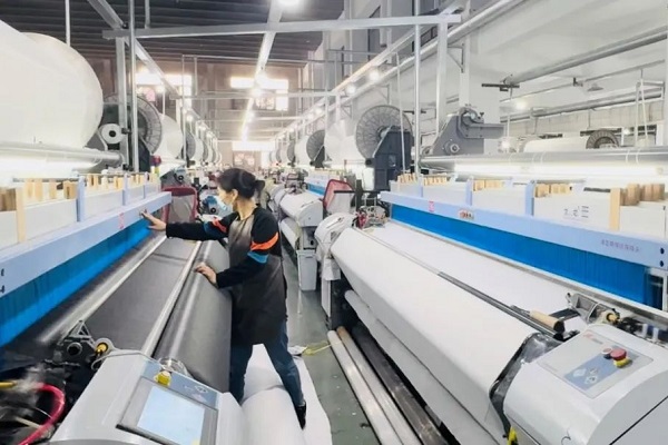 «Чемпион по всему миру»: генеральный директор Boying Textile обсуждает свой опыт работы с Air-Jet Loom от RIFA Textile Machinery